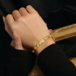 French 24k sand gold zircon-inlaid brushed satin bracelet women's high-end temperament fashion and versatile bracelet - Image 3